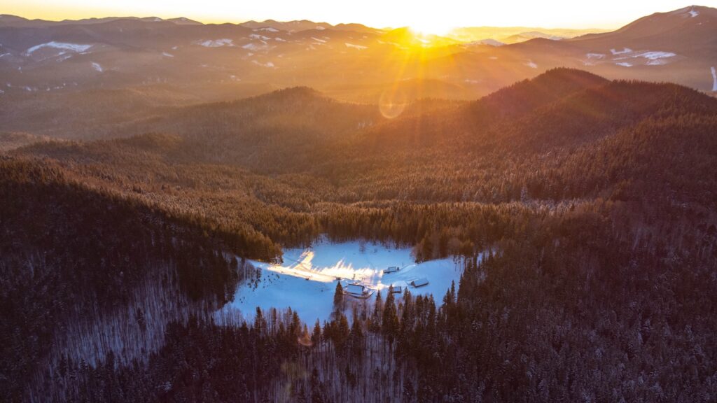 Селище Ворохта – полонина Борсучина