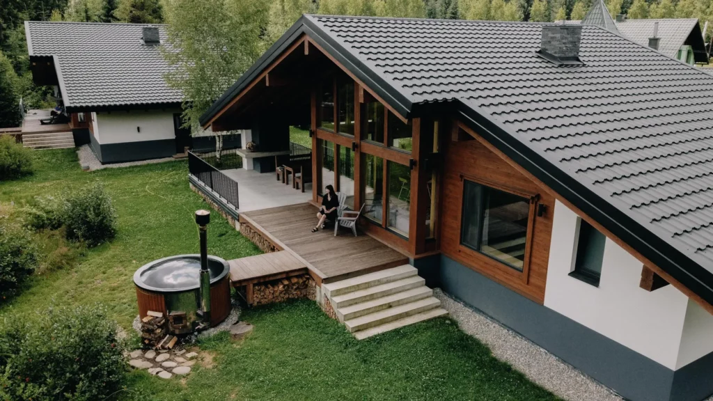 Шале «Мохи» в Карпатах / MOKHY Chalet & Nature